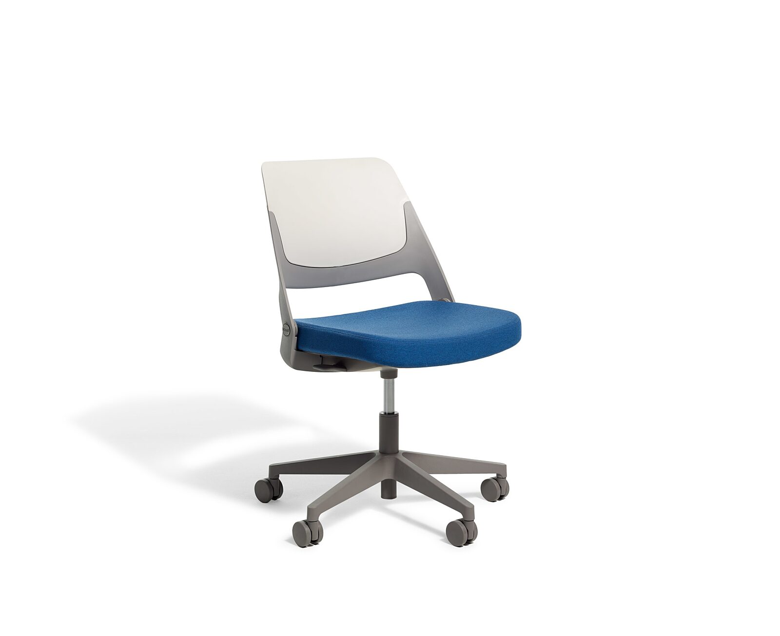 Knoll Ollo Shell Back 01 seamless